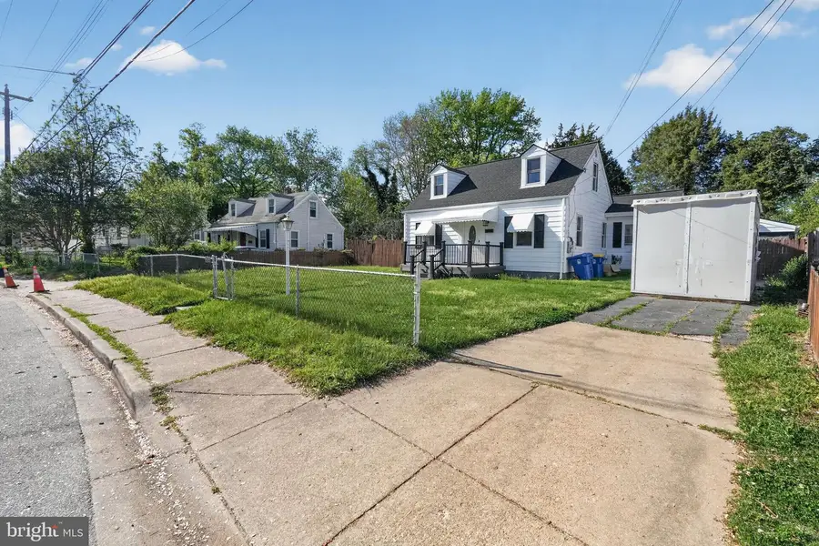 6810 Pickett Dr, Suitland, MD 20746 - #2
