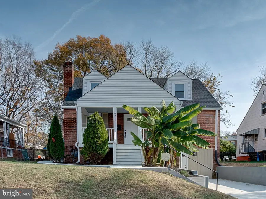 6211 42nd Ave, Hyattsville, MD 20781 - #3