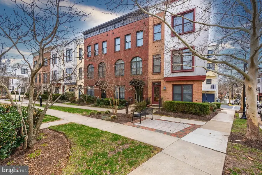 5701 44th Ave, Hyattsville, MD 20781 - #2