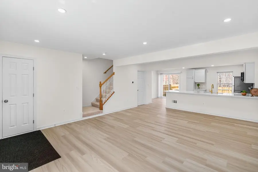 6013 N Hil Mar Cir, District Heights, MD 20747 - #3