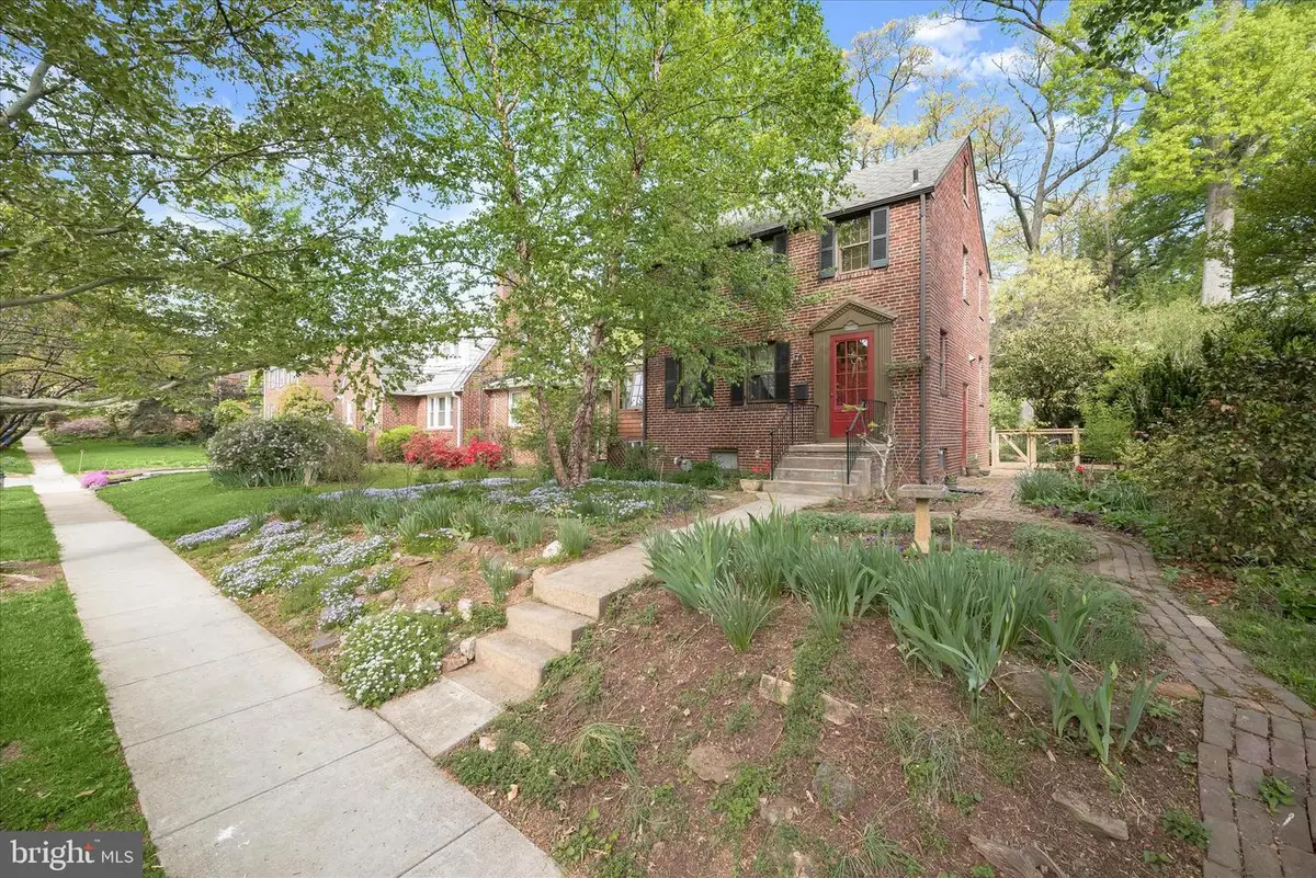 4014 Tennyson Rd, University Park, MD 20782 - #1