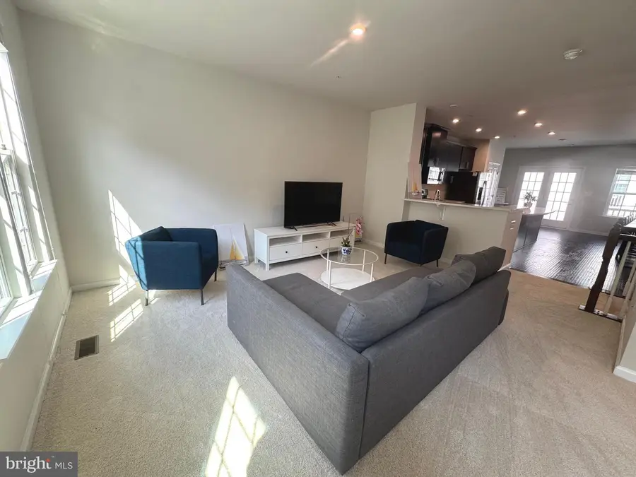 8256 Miner St, Greenbelt, MD 20770 - #2