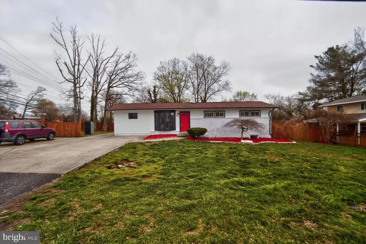 5511 Henderson Way, Suitland, MD 20746 - #1