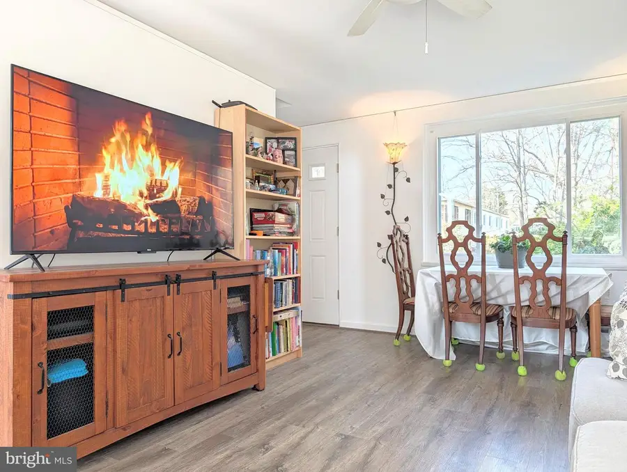 6-q Hillside Rd, Greenbelt, MD 20770 - #2