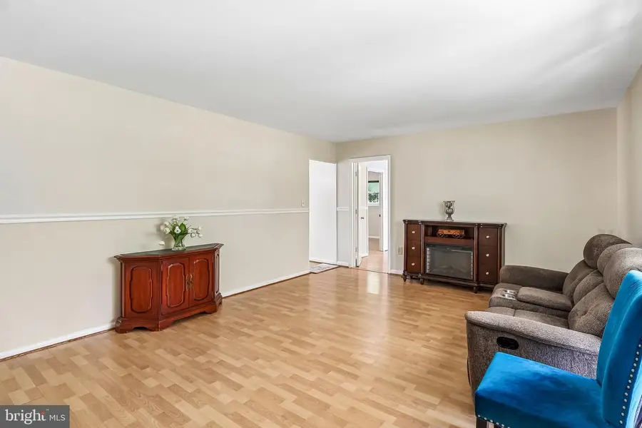 5631 Ellerbie St, Lanham, MD 20706 - #2
