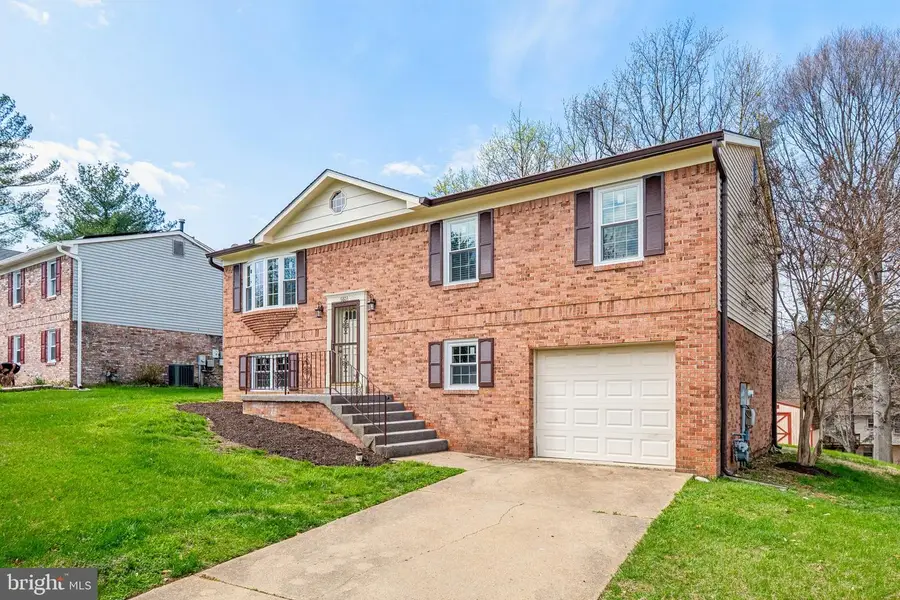 6803 Middlefield Rd, Fort Washington, MD 20744 - #2