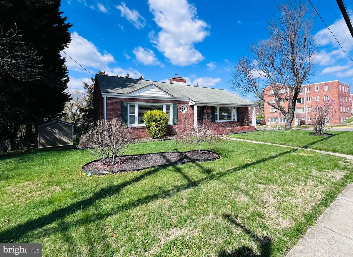 7604 Adelphi Rd, Hyattsville, MD 20783 - #1