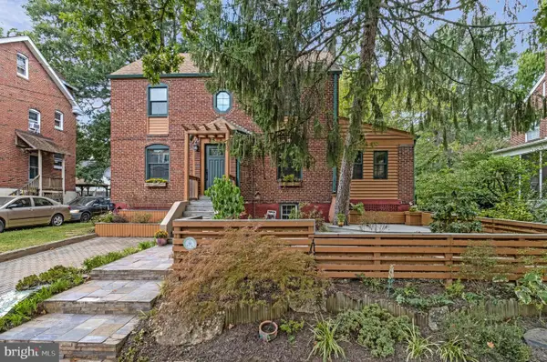 6118 43rd Ave, HYATTSVILLE, MD 20781