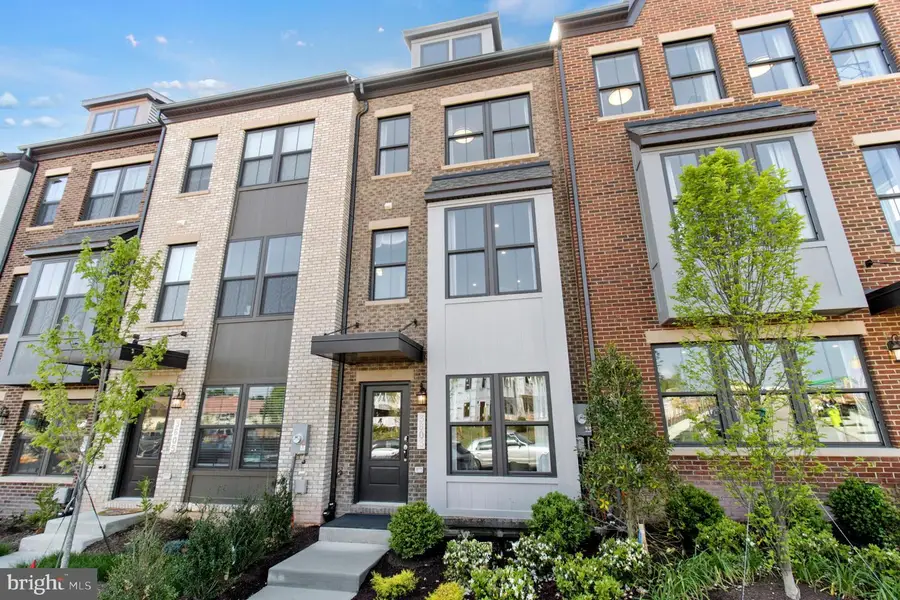 3406 Chester Aly, Hyattsville, MD 20782 - #2