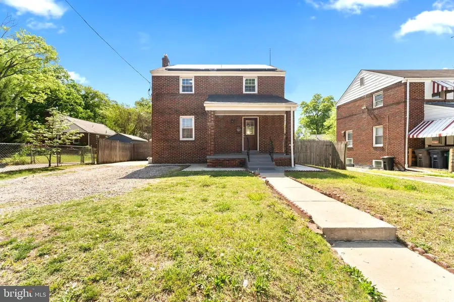 5615 Queens Chapel Rd, Hyattsville, MD 20782 - #2