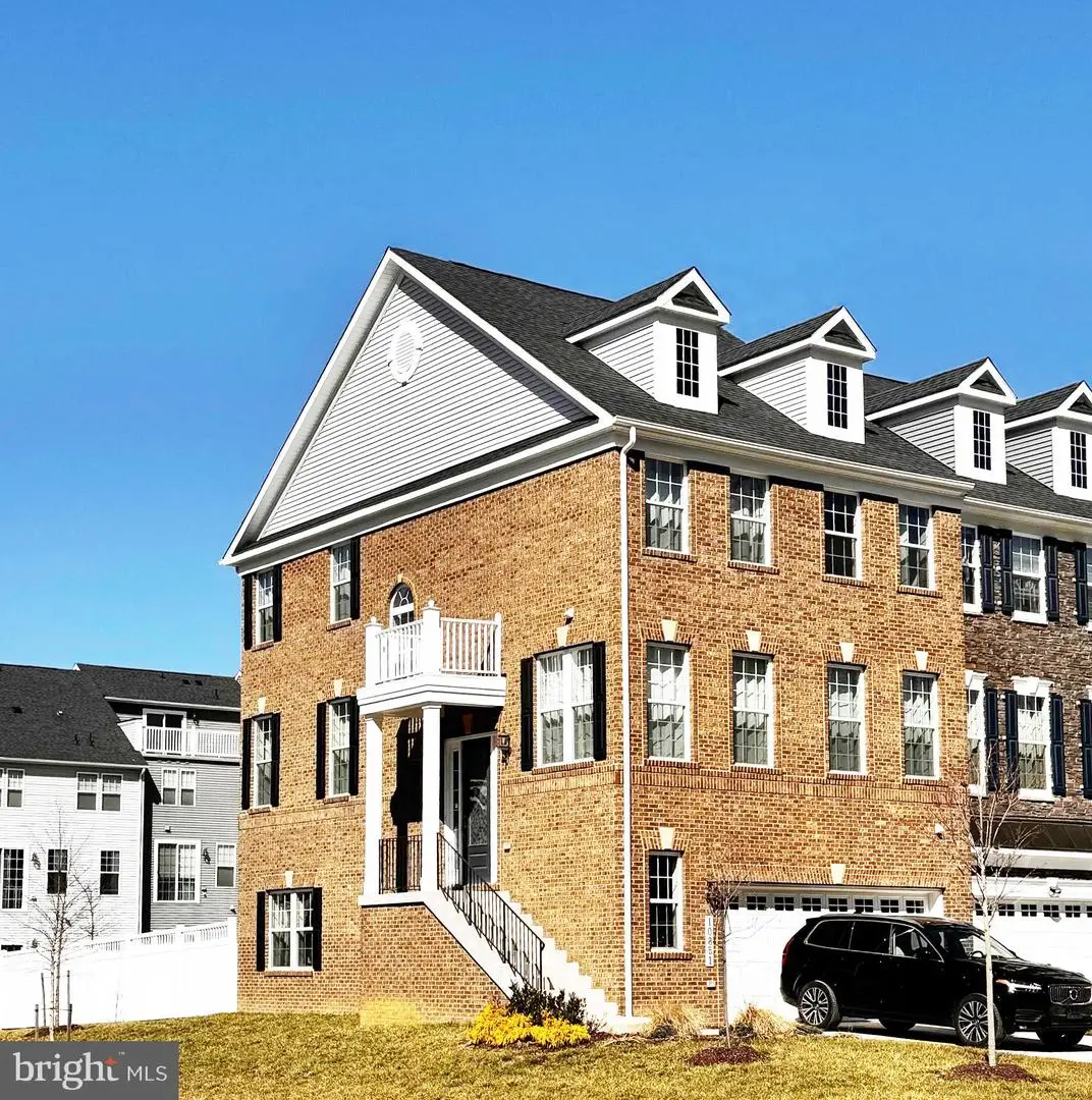 10851 Foxtrot Cir, Upper Marlboro, MD 20772 - #1