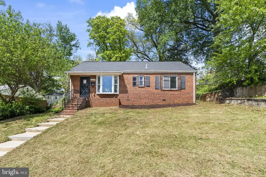 5414 Taussig Rd, Bladensburg, MD 20710 - #3