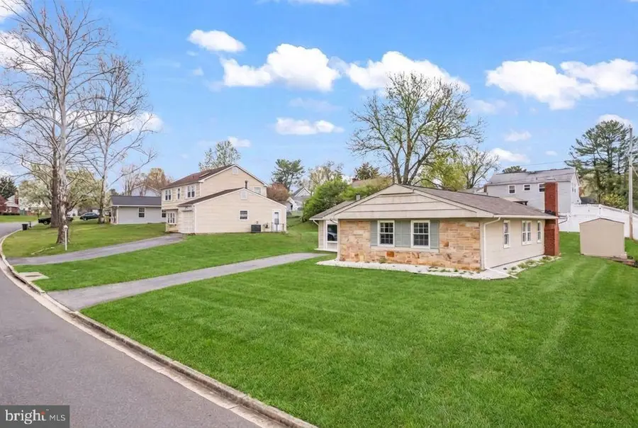 15717 Presswick Ln, Bowie, MD 20716 - #2