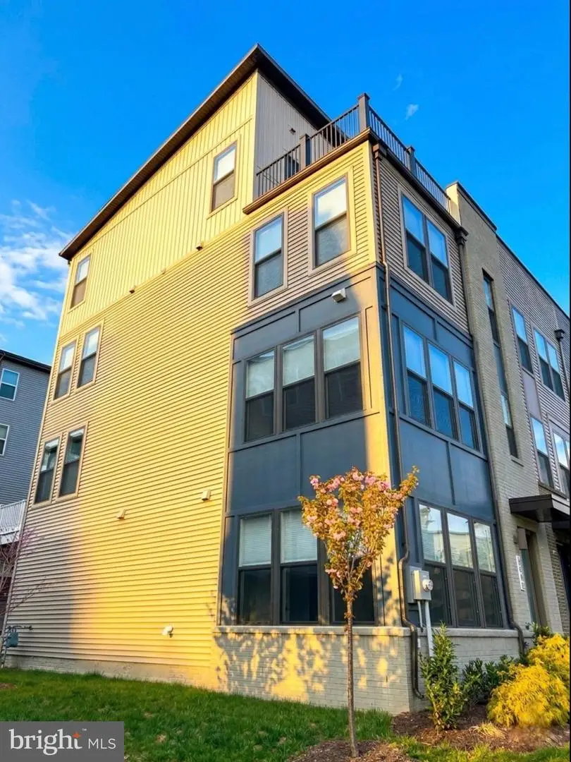 5600 Hyattsville Dr, Hyattsville, MD 20782 - #2