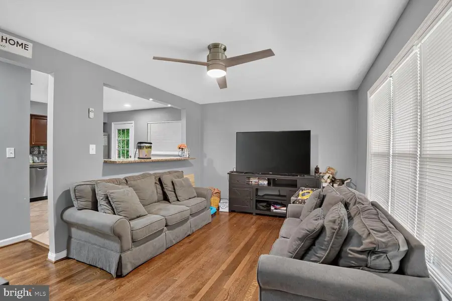 5 Pepper Mill Dr, Capitol Heights, MD 20743 - #2