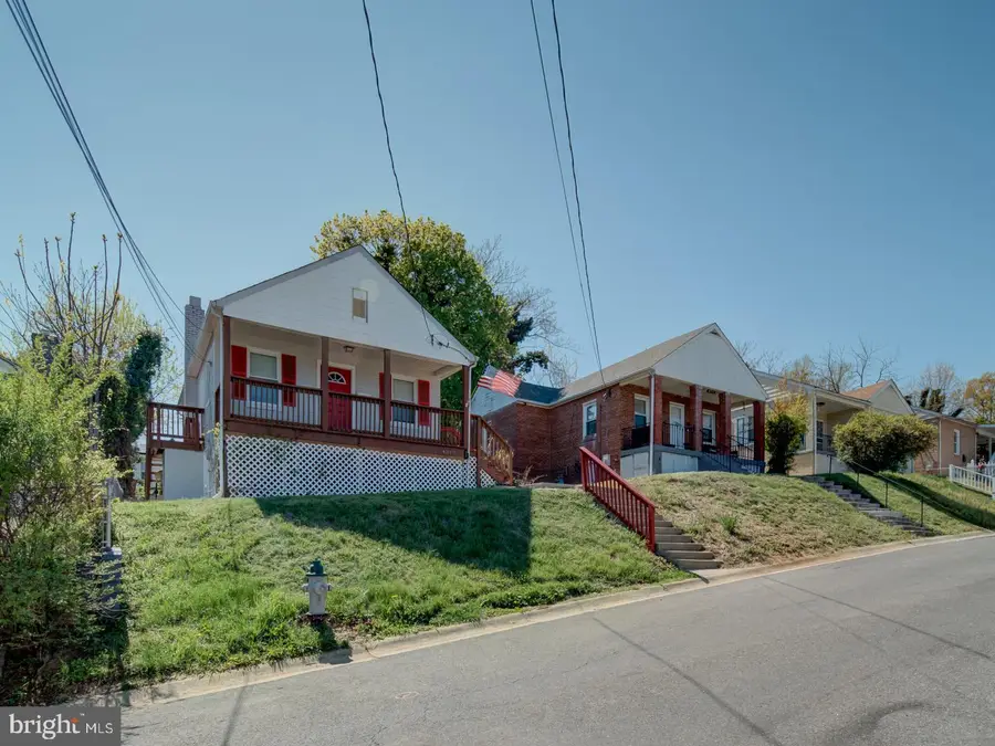 4217 Vine St, Capitol Heights, MD 20743 - #2