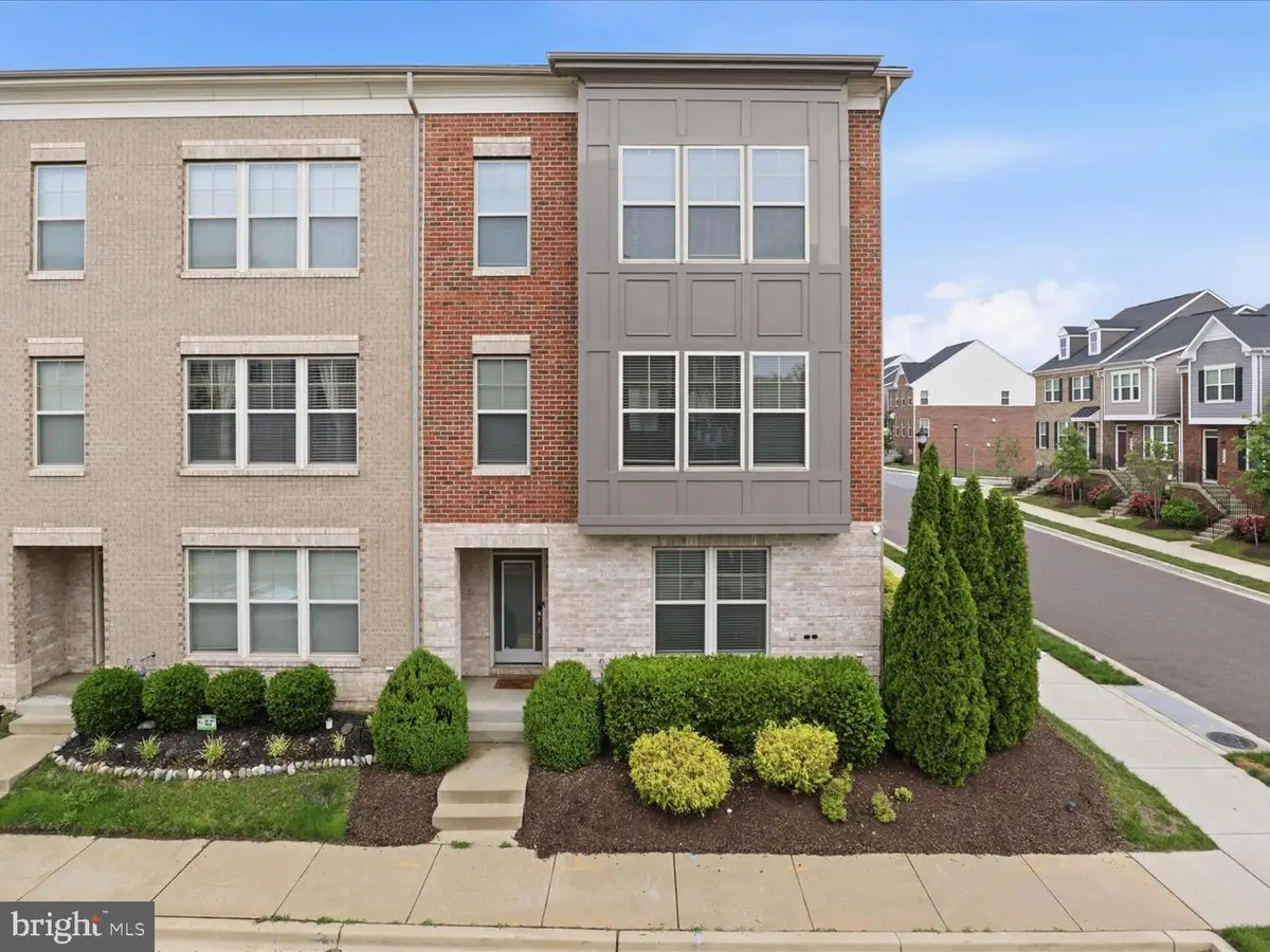 10601 Eastland Cir, Upper Marlboro, MD 20772 - #1