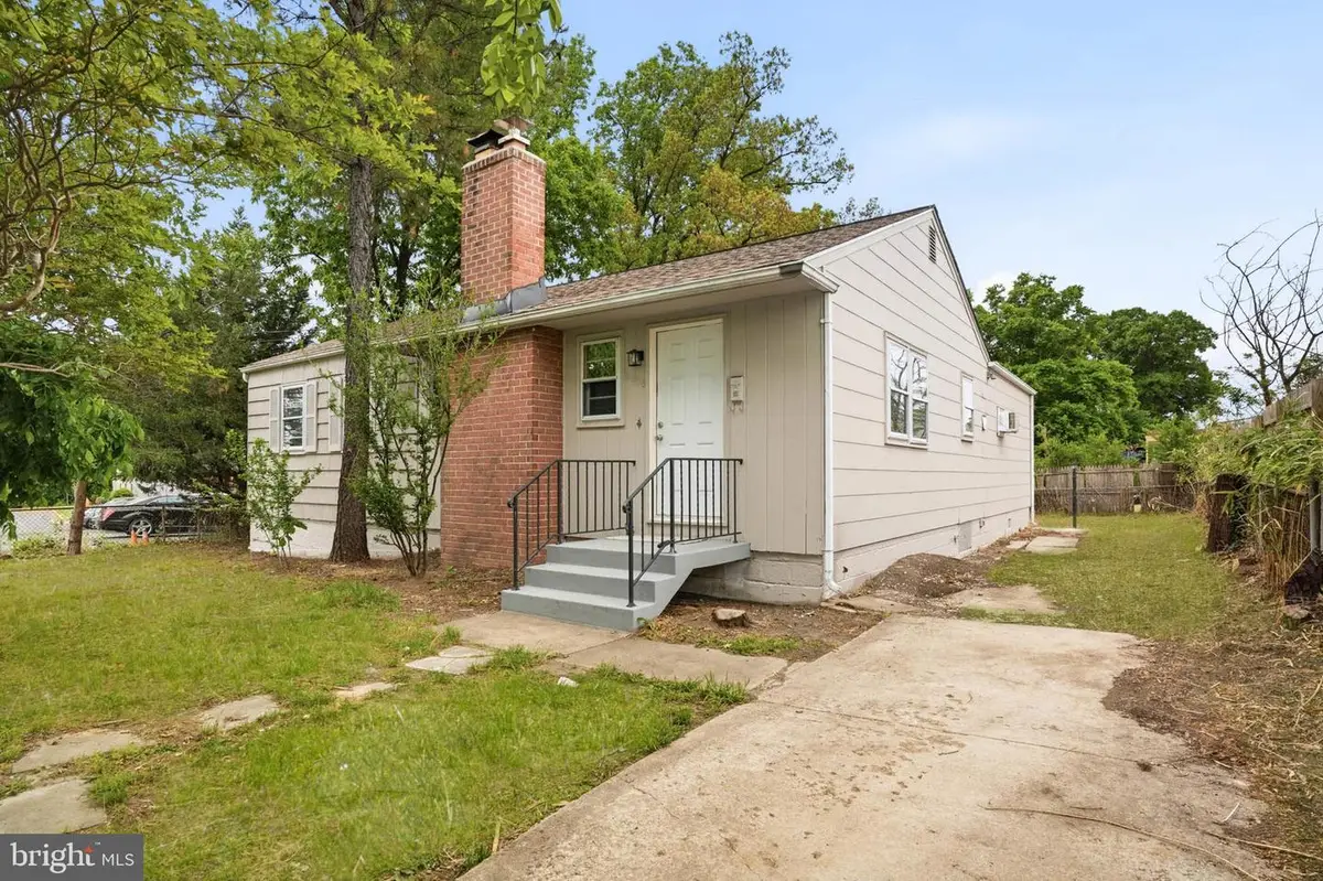 6605 Riggs Rd, Hyattsville, MD 20782 - #1