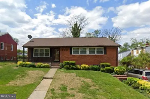 2003 Lakewood St, Suitland, MD 20746 - #1
