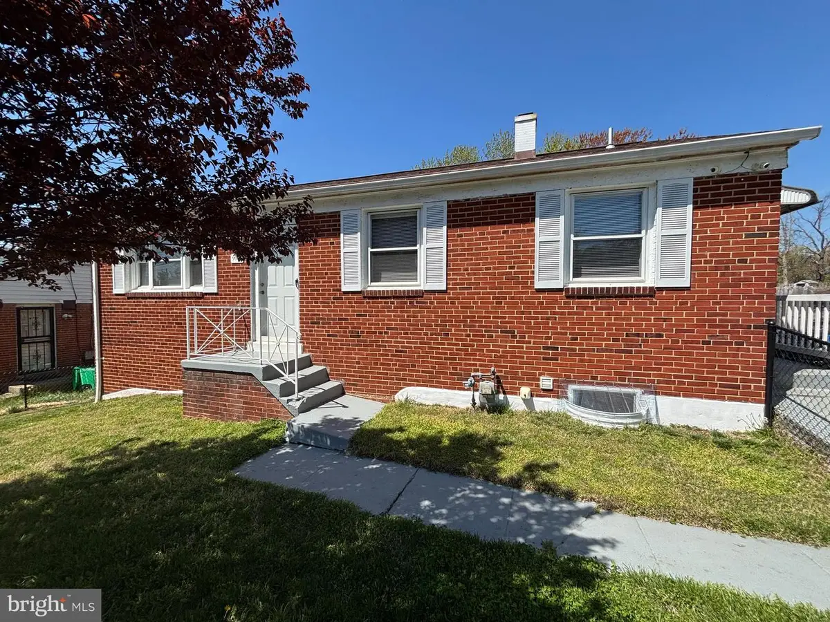 9906 Lanham Severn Rd, Lanham, MD 20706 - #1