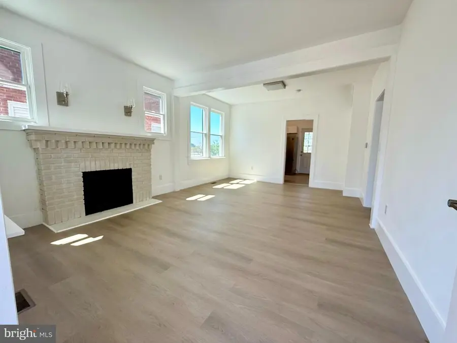 4202 Edmonston Rd, Bladensburg, MD 20710 - #3