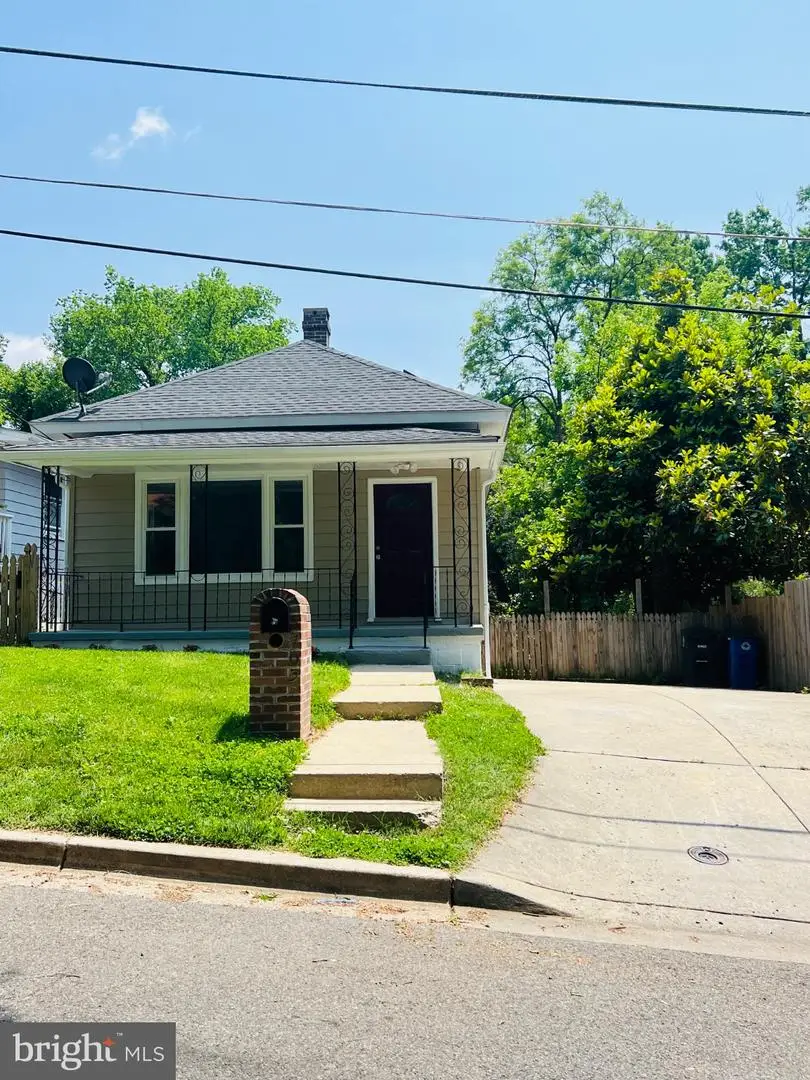 5709 Dade St, Capitol Heights, MD 20743 - #1