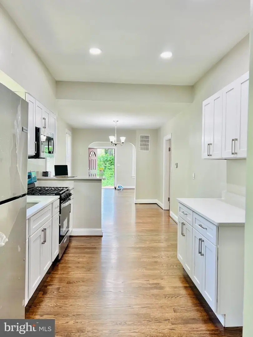 5709 Dade St, Capitol Heights, MD 20743 - #2