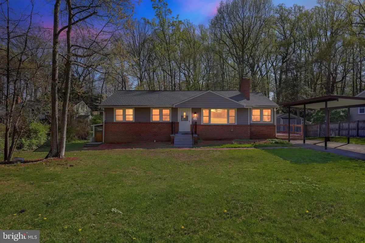 6109 Parkway Dr, Laurel, MD 20707 - #1