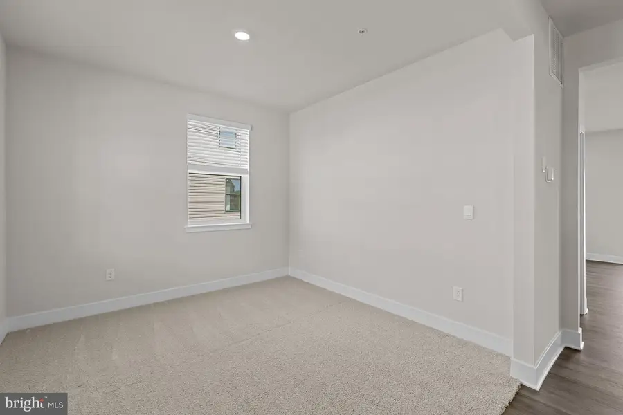 5208 Manor Park Dr, Upper Marlboro, MD 20772 - #2