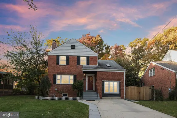 4012 Beechwood Rd, UNIVERSITY PARK, MD 20782