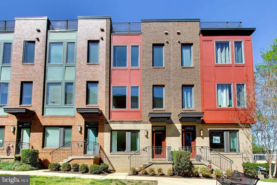 5656 46th Pl, Hyattsville, MD 20781 - #2