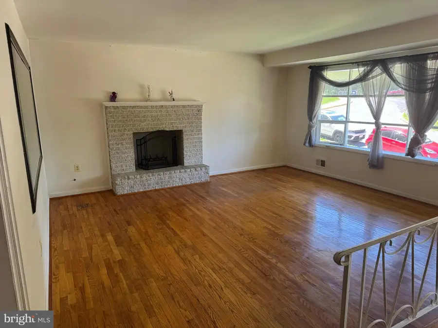 6208 Harley Ln, Temple Hills, MD 20748 - #2