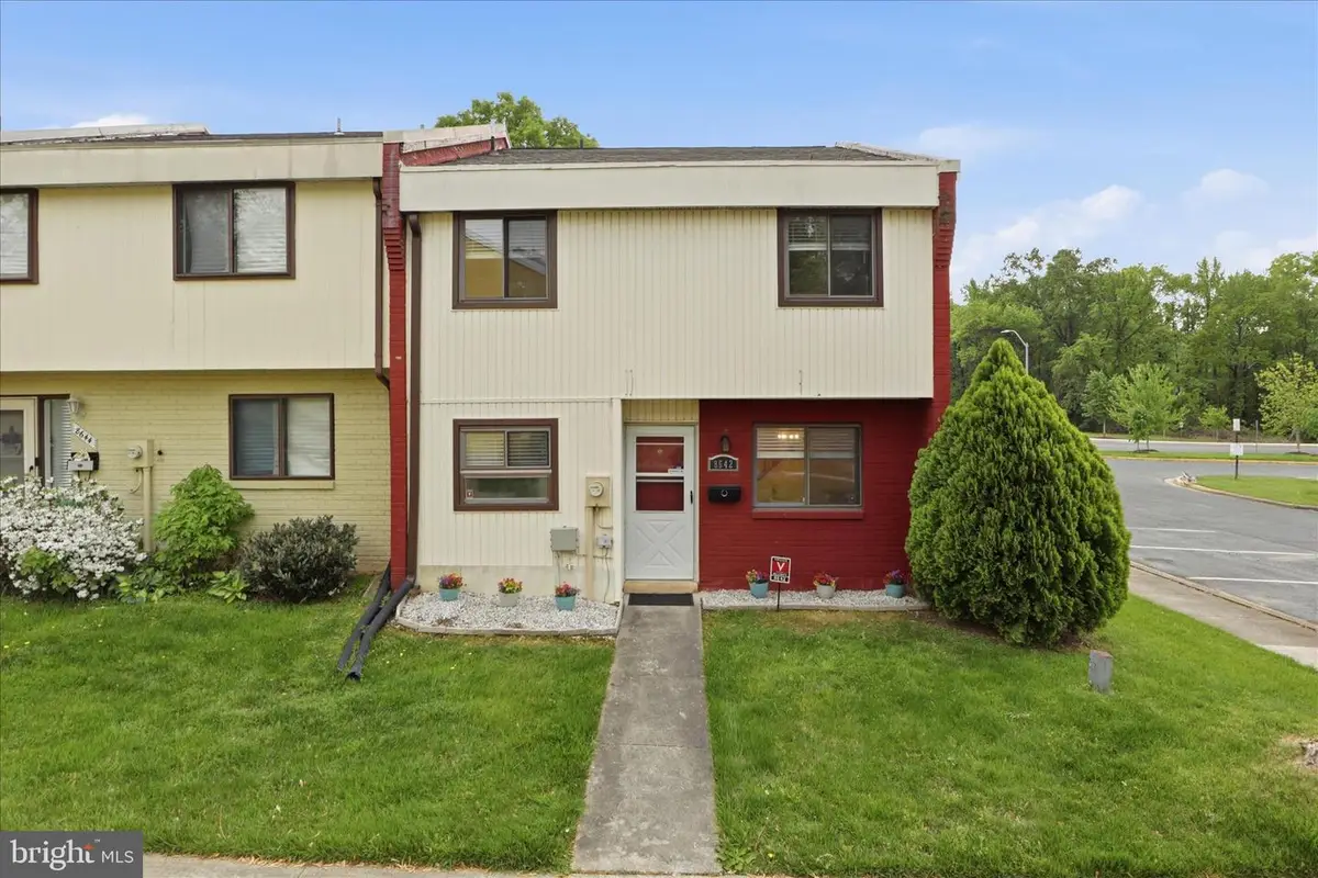 8642 Brae Brooke Dr, Lanham, MD 20706 - #1