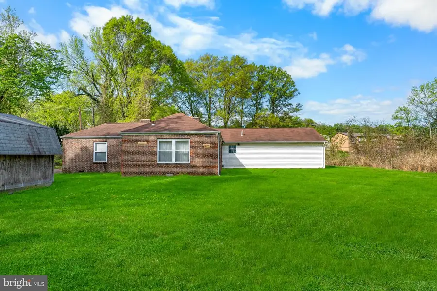1112 Owens Rd, Oxon Hill, MD 20745 - #3