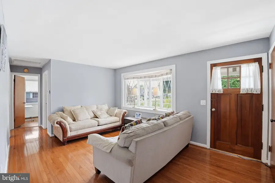 9809 52nd Pl, College Park, MD 20740 - #3