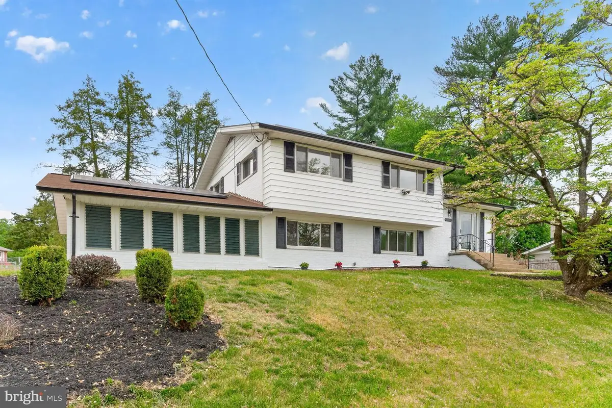 5406 Chesterfield Dr, Temple Hills, MD 20748 - #1