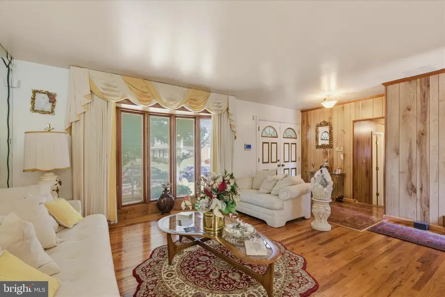 1209 Shady Glen Dr, District Heights, MD 20747 - #3