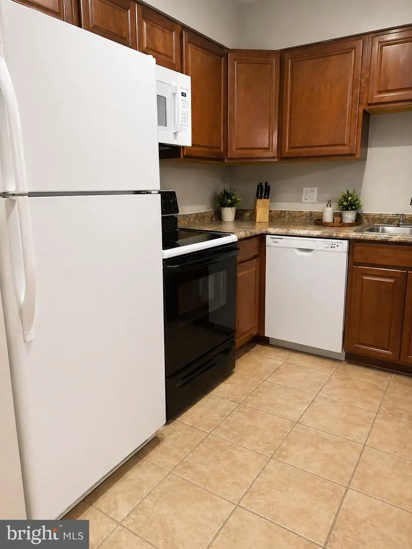 10107 Prince Pl #103-9b, Upper Marlboro, MD 20774 - #3