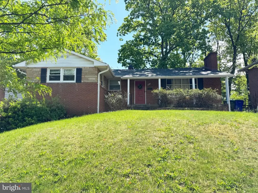 9017 Saint Andrews Pl, College Park, MD 20740 - #2