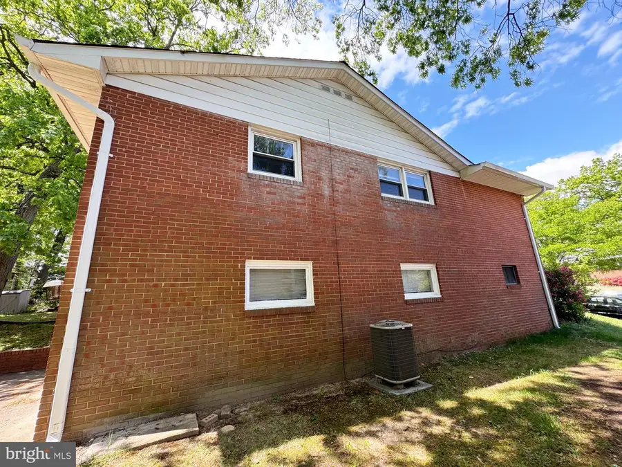 9017 Saint Andrews Pl, College Park, MD 20740 - #3