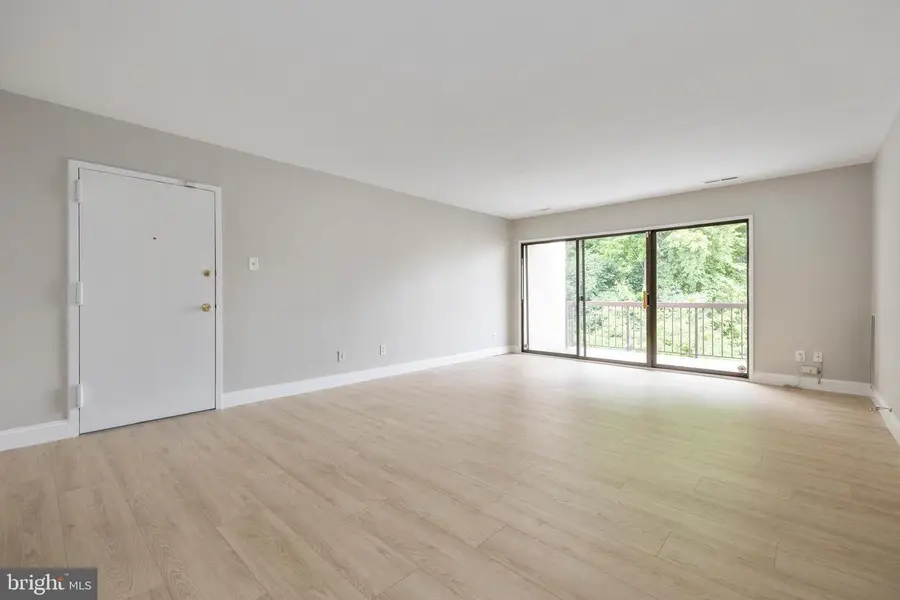 10106 Campus Way S #303-3b, Upper Marlboro, MD 20774 - #3