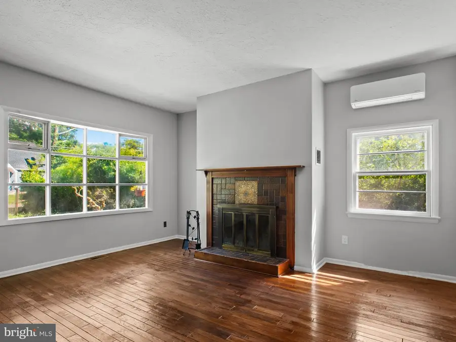 7607 Latham Ave, Fort Washington, MD 20744 - #2