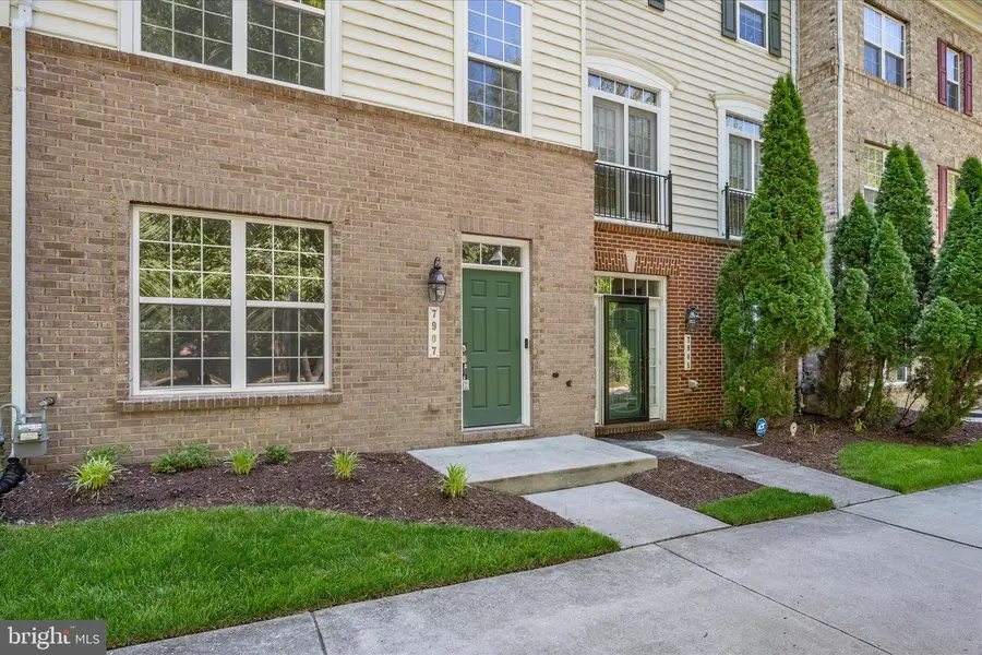 7907 Homefield Dr, Landover, MD 20785 - #2