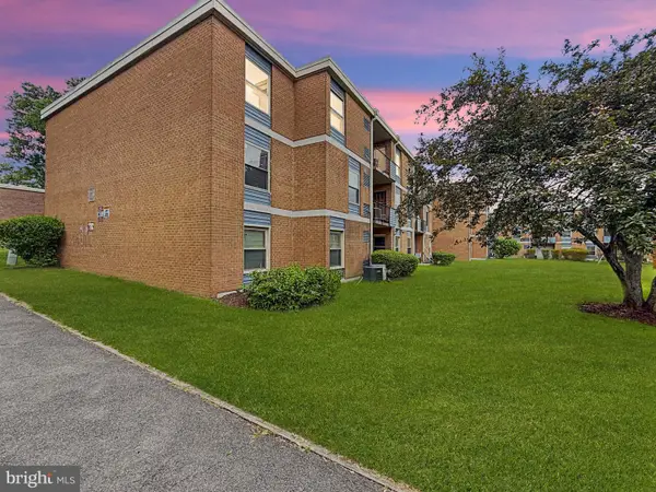3807 Saint Barnabas Rd #203, SUITLAND, MD 20746