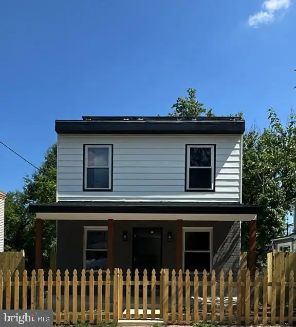 5919 Crown St, CAPITOL HEIGHTS, MD 20743