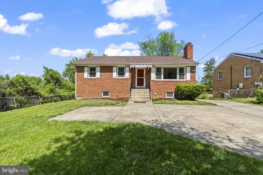 7109 Livingston Rd, Oxon Hill, MD 20745 - #2
