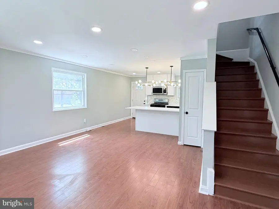 864 Neptune Ave, Oxon Hill, MD 20745 - #2