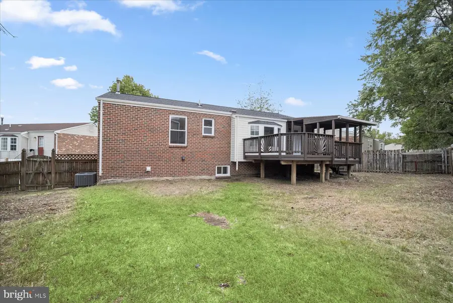12216 Birchview Dr, Clinton, MD 20735 - #2