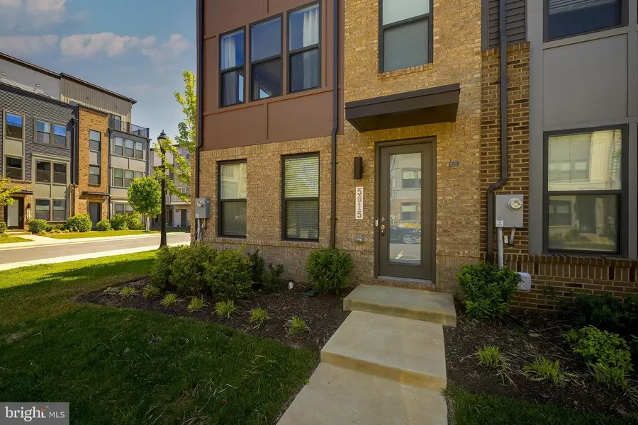 5615 Alpha Ridge Ave, Hyattsville, MD 20782 - #3