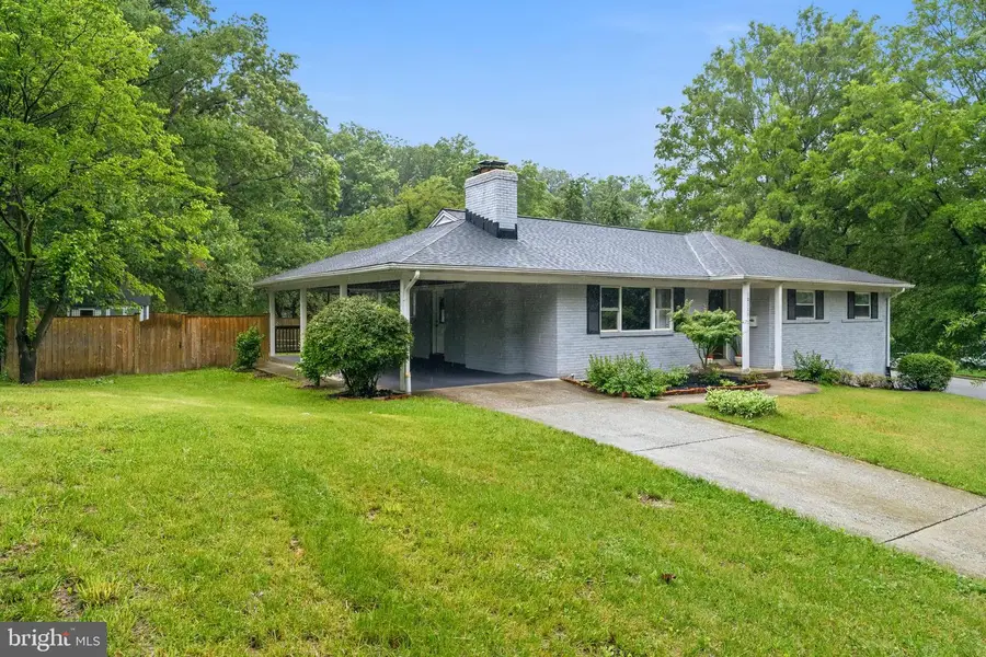 10111 Green Forest Dr, Adelphi, MD 20783 - #2